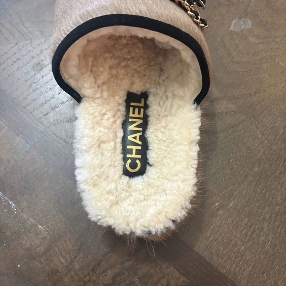 Tan Fur Slippers with Logo - Picture 5 of 8
